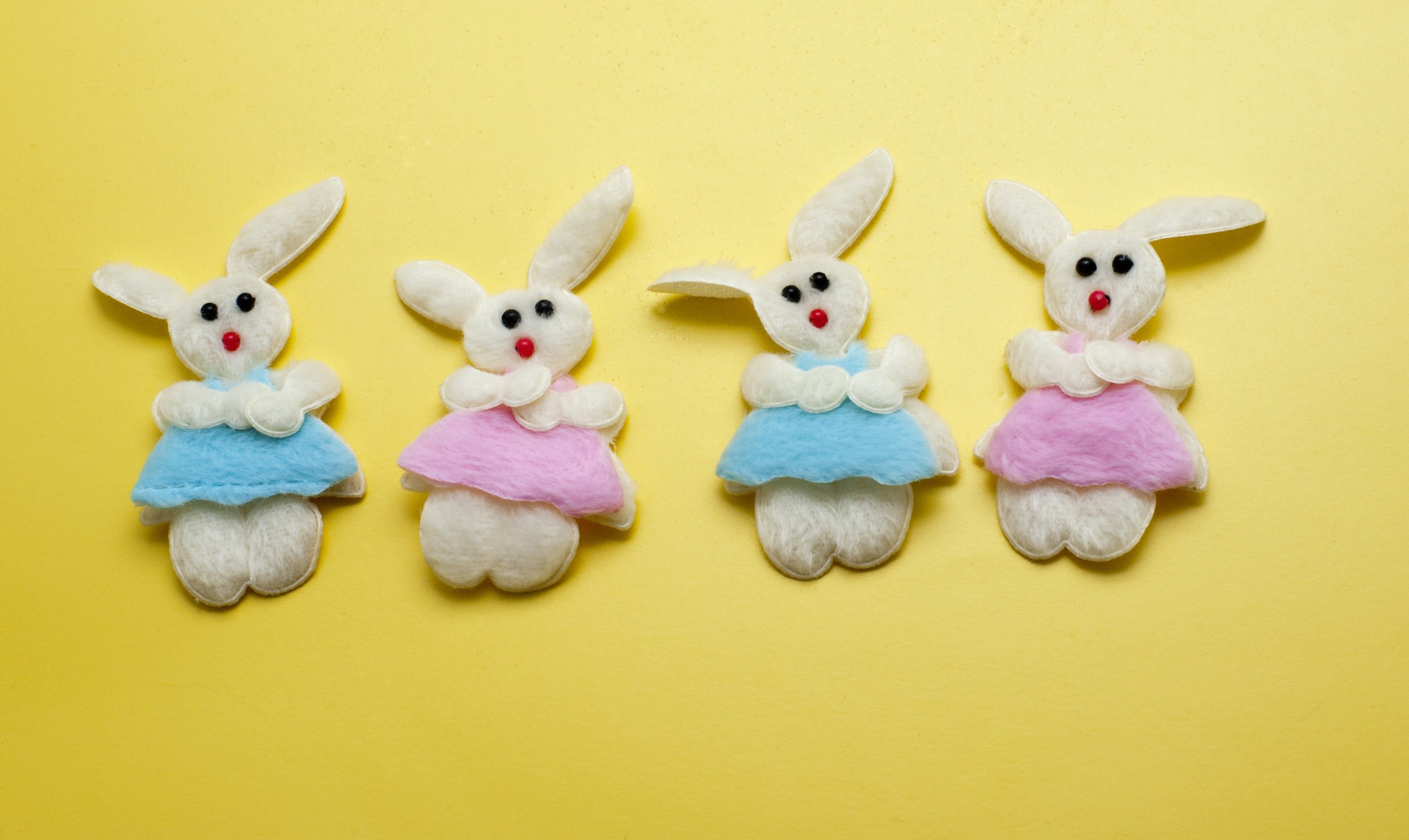 Happy Easter From HookandLoop.com!