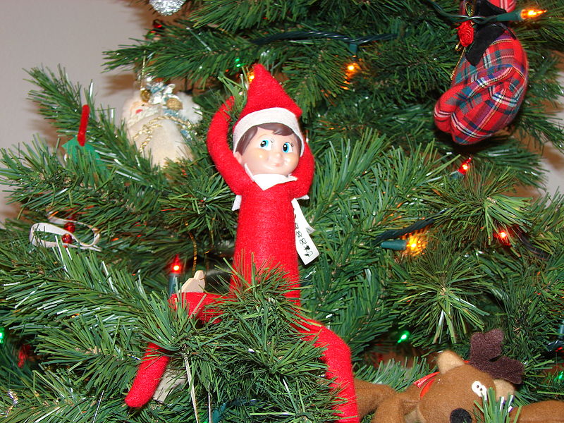 Elf_on_the_Shelf_poses_01.jpg